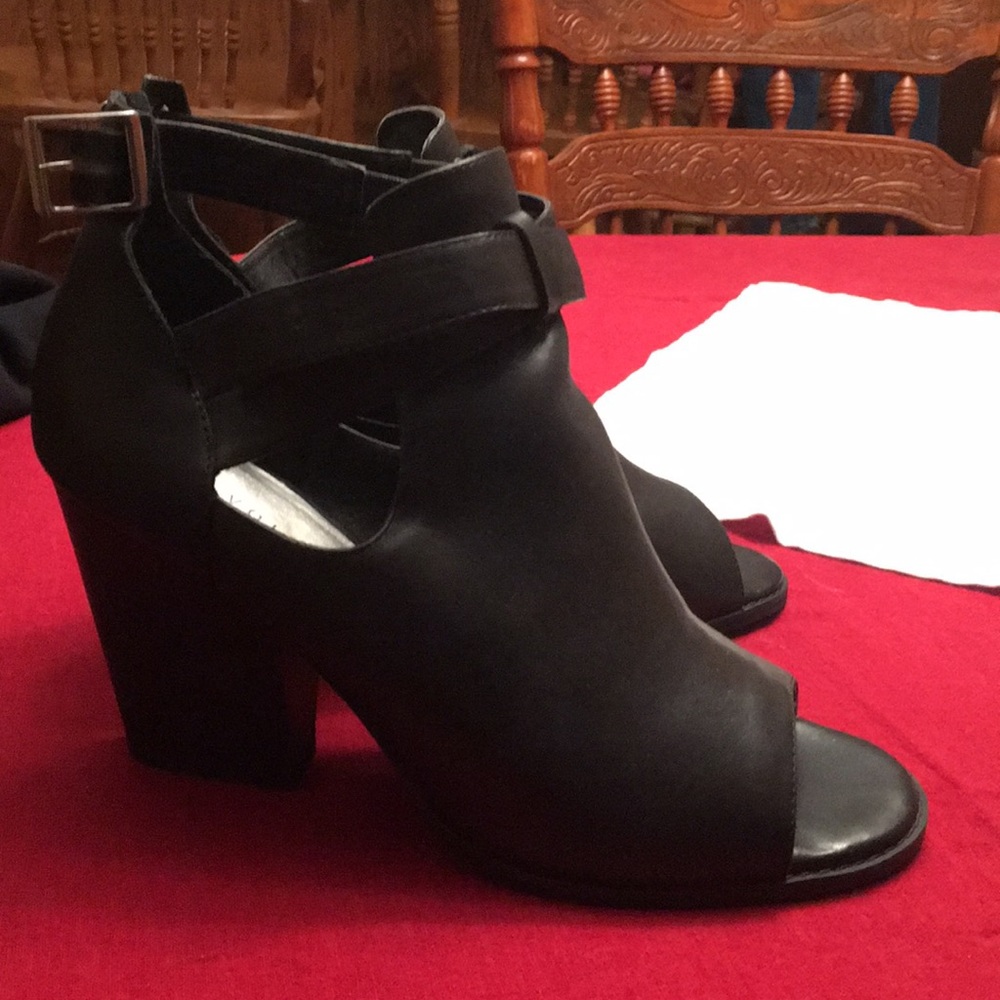 Very Volatile Booties